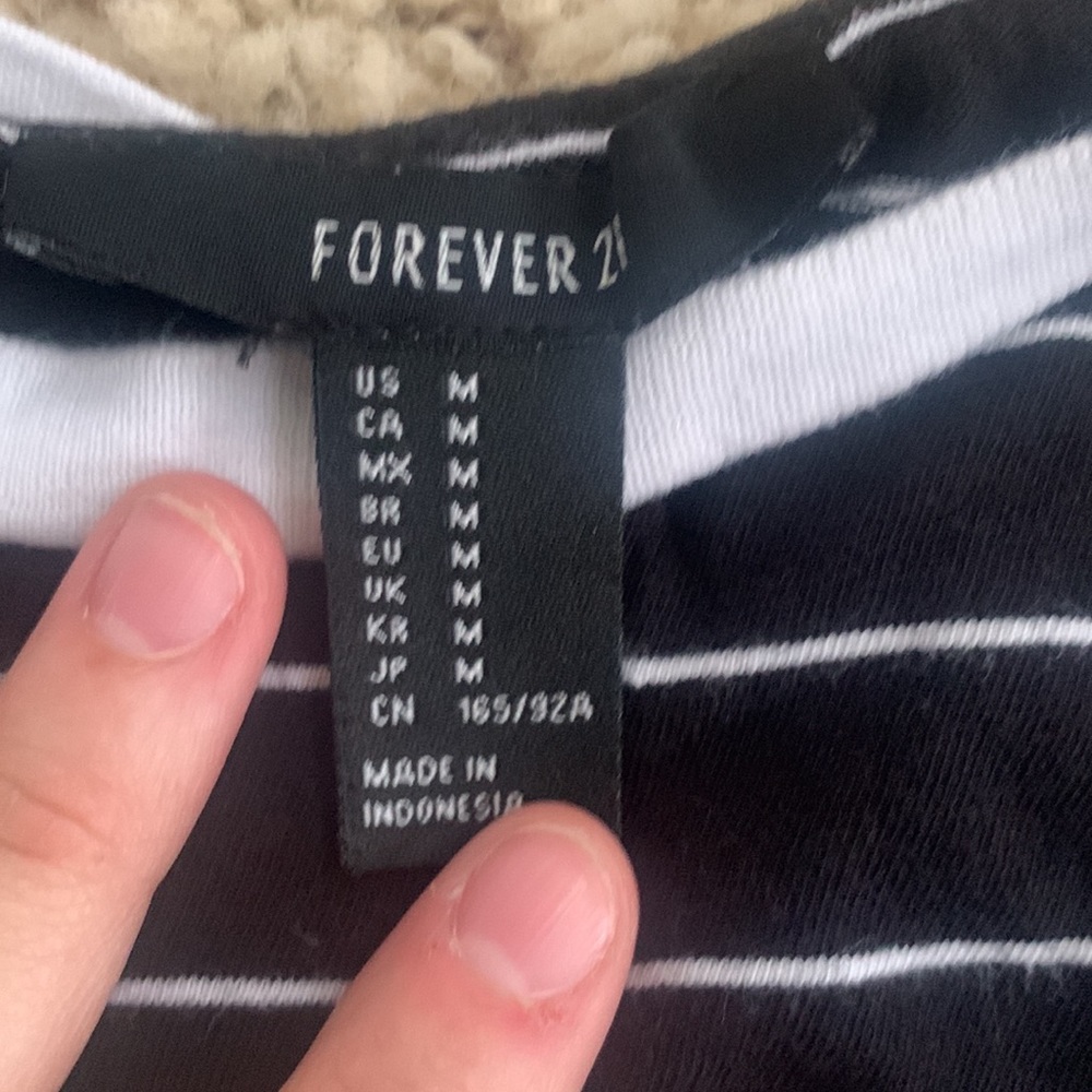 Forever 21 top - Picture 2 of 2